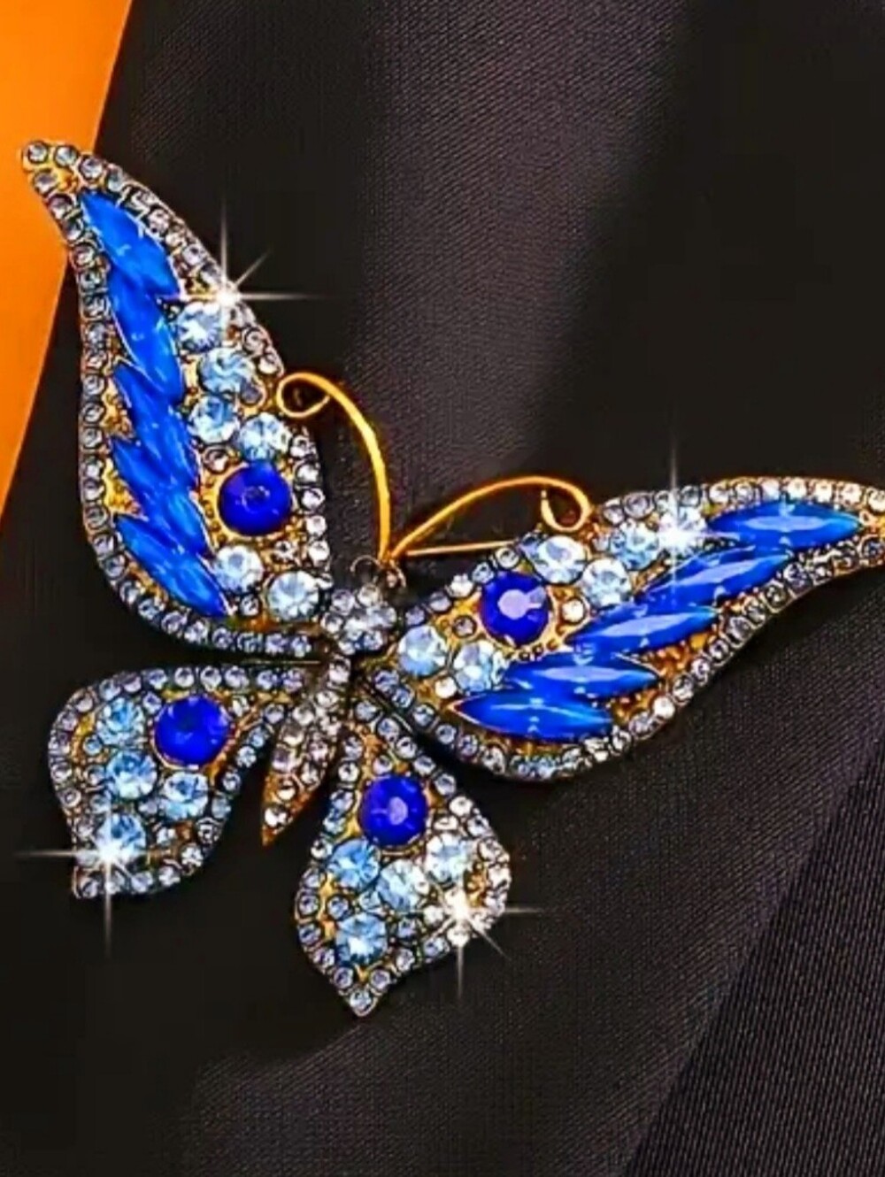 Elegant Blue Crystal Butterfly Brooch - Women Jewelry - Picture 2 of 3